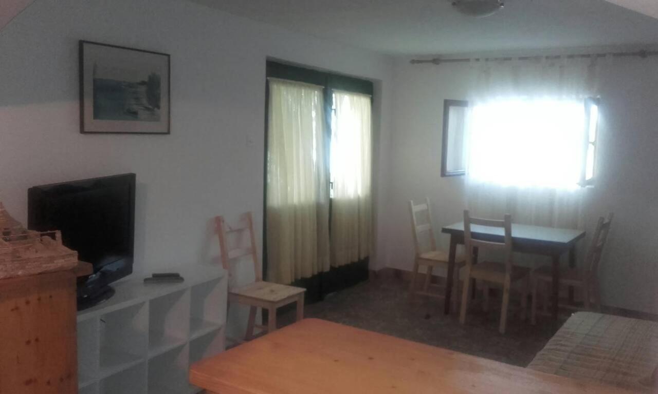 Apartments By The Sea Basina, Hvar - 542 Vrbanj Ngoại thất bức ảnh