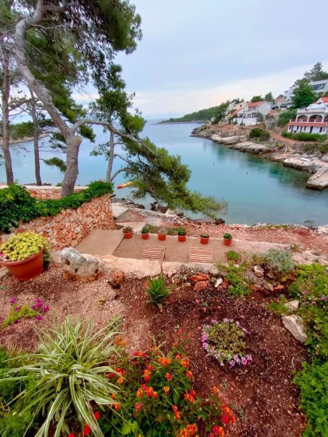 Apartments By The Sea Basina, Hvar - 542 Vrbanj Ngoại thất bức ảnh